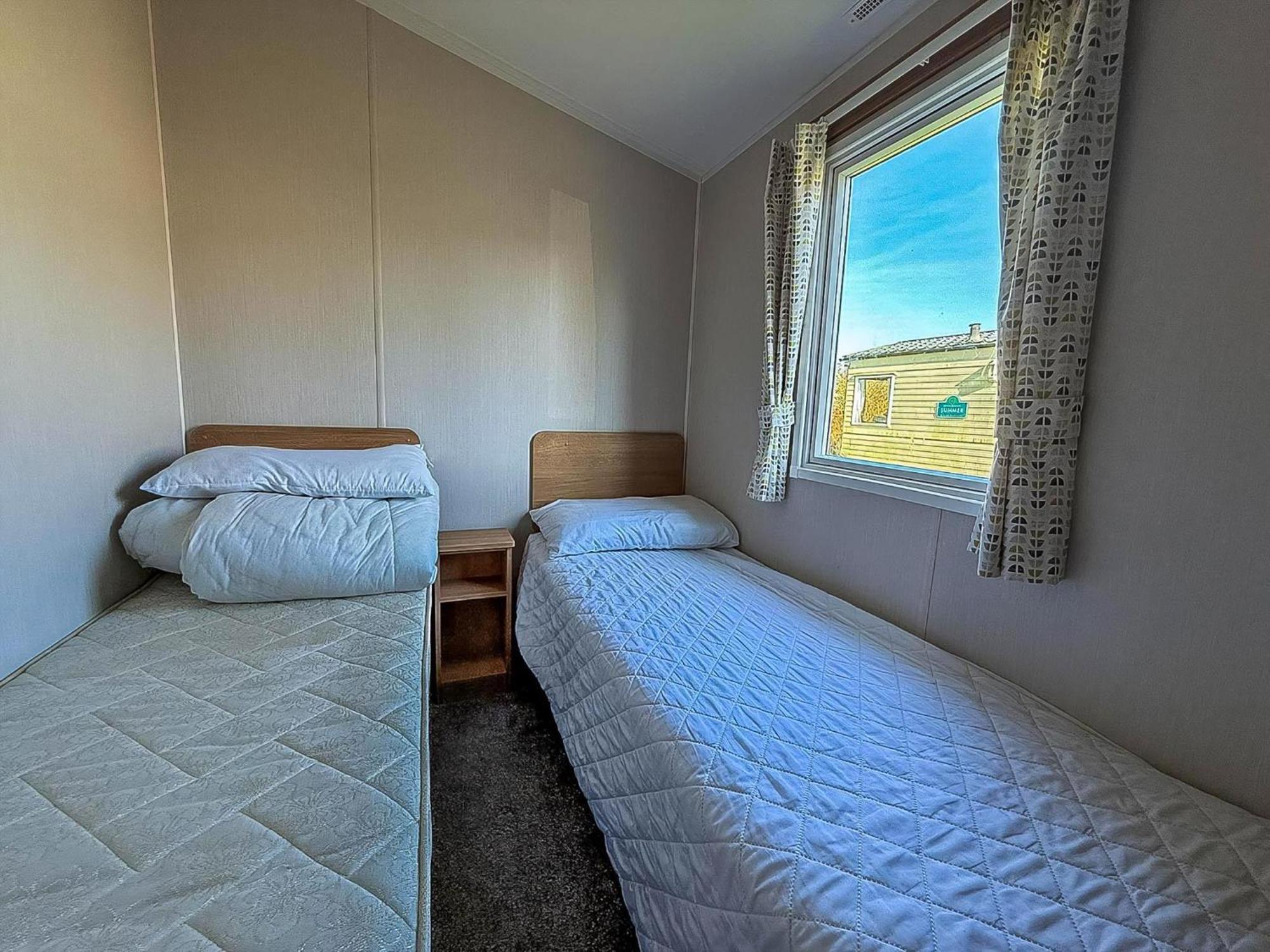 Lovely 8 Berth Caravan In Southview Holiday Park, Ref 33042Tc Скегнесс Экстерьер фото