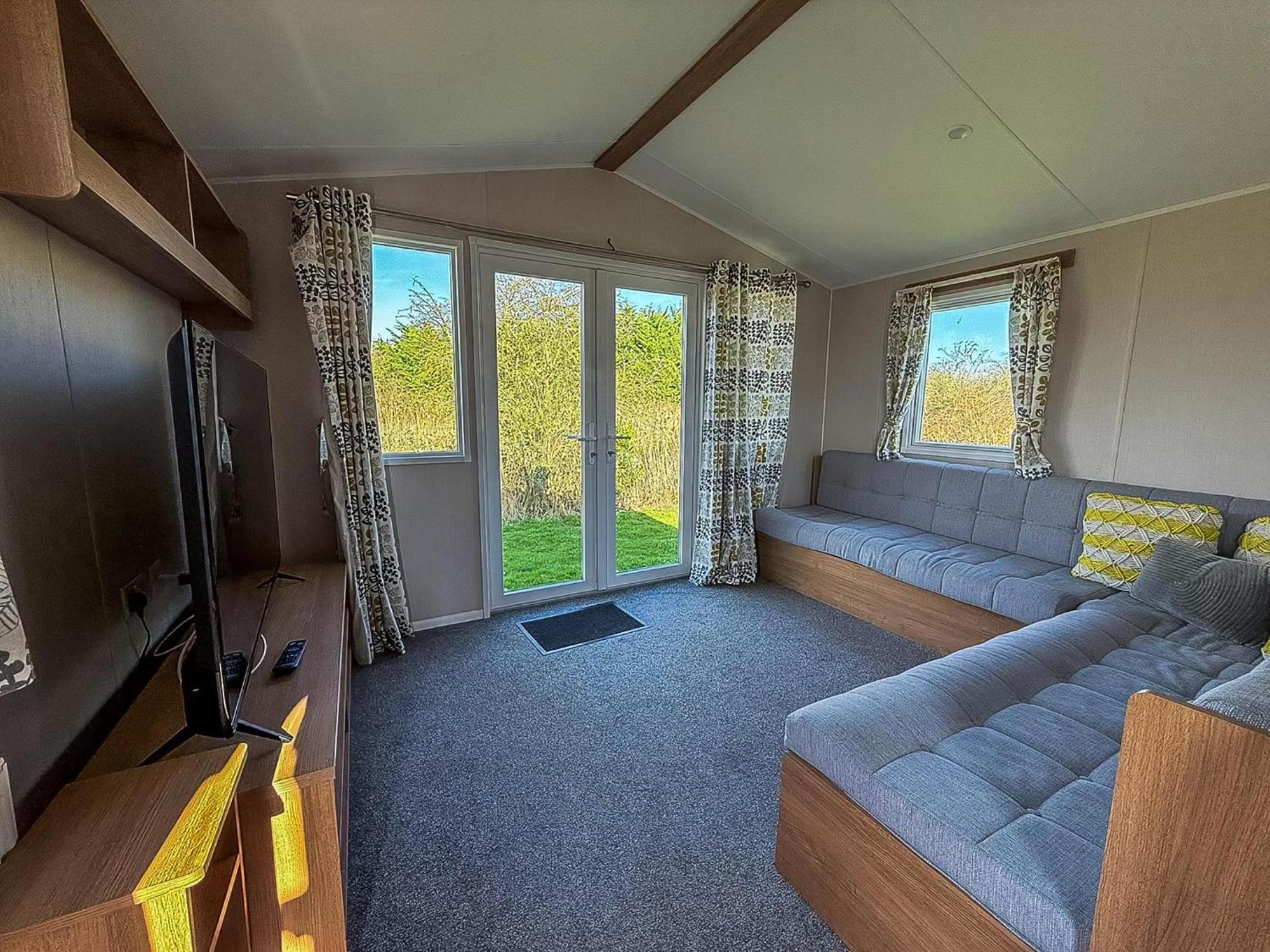 Lovely 8 Berth Caravan In Southview Holiday Park, Ref 33042Tc Скегнесс Экстерьер фото